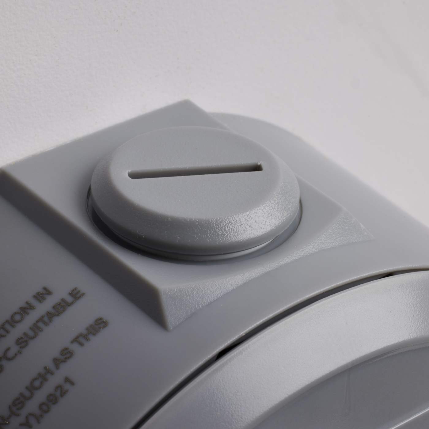 LED ADJUSTABLE VAPOR TIGHT - 65-172