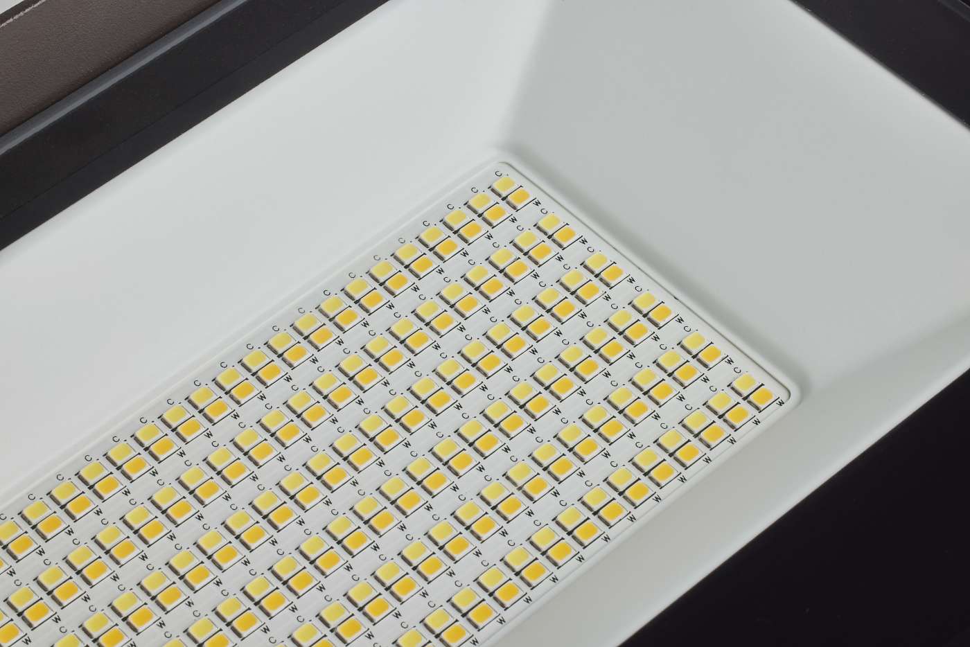 LED WATT/CCT SELECTABLE FLOOD - 65-542