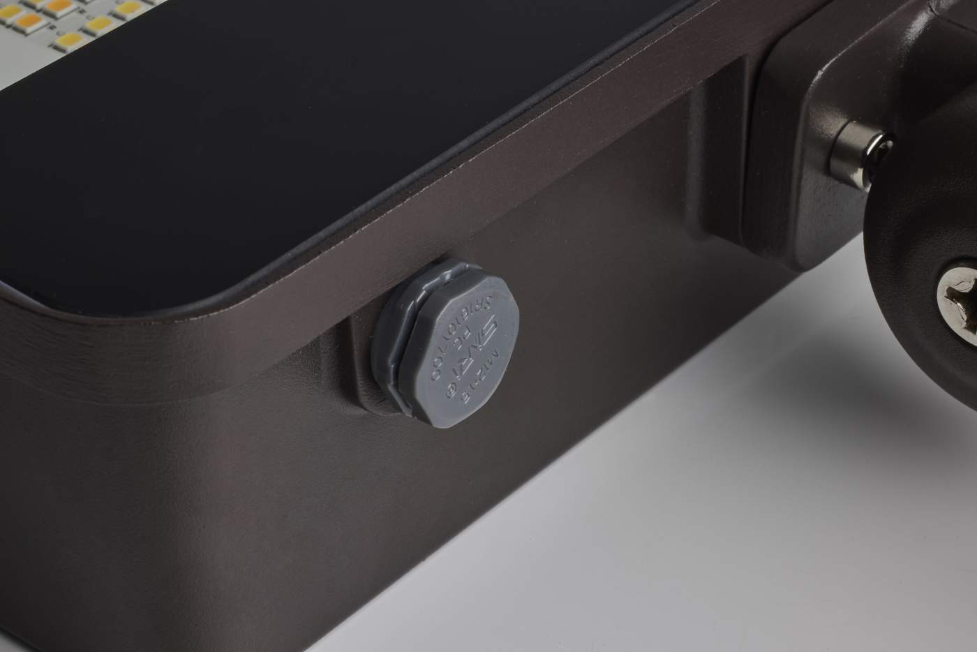 LED WATT/CCT SELECTABLE FLOOD - 65-542