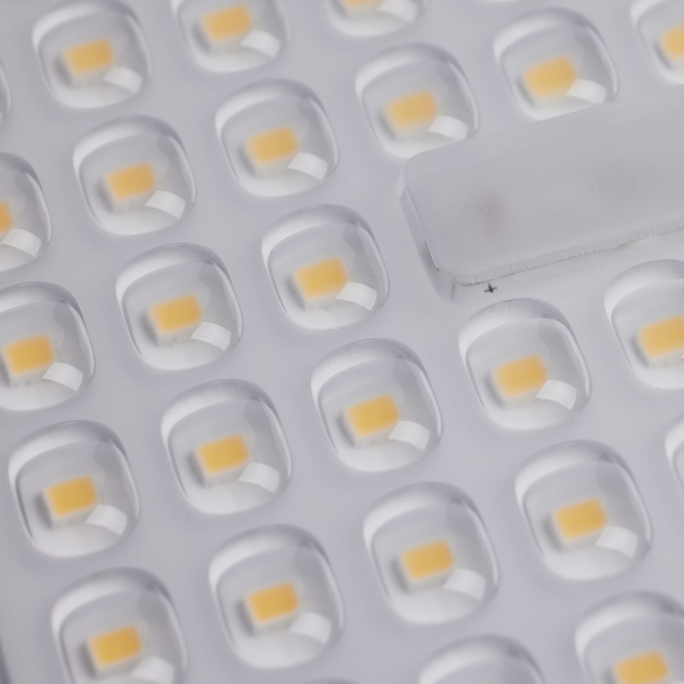 90W LED FLOOD LIGHT - 65-618