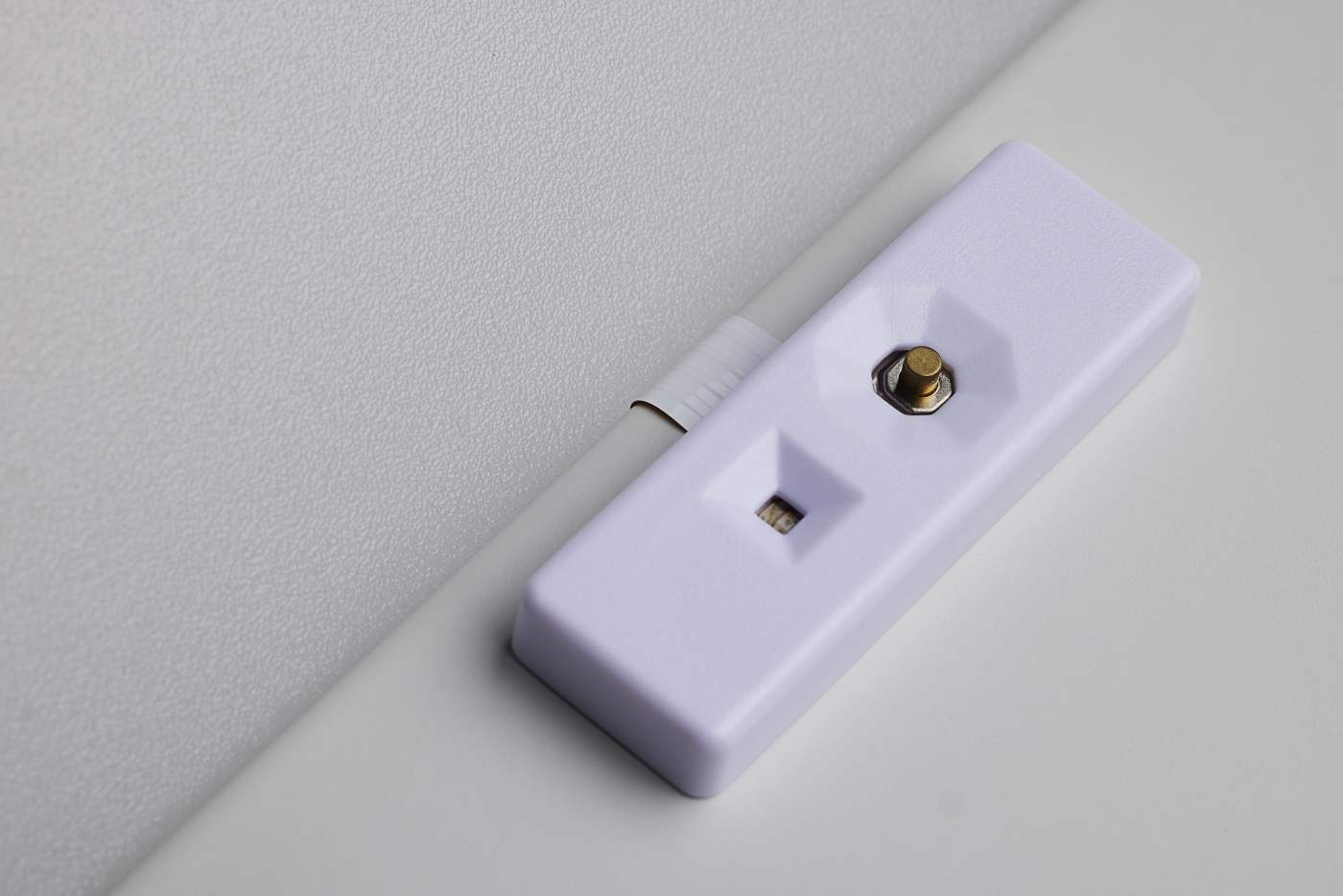 2X4 EM SINGLE BASKET TROFFER - 65-693