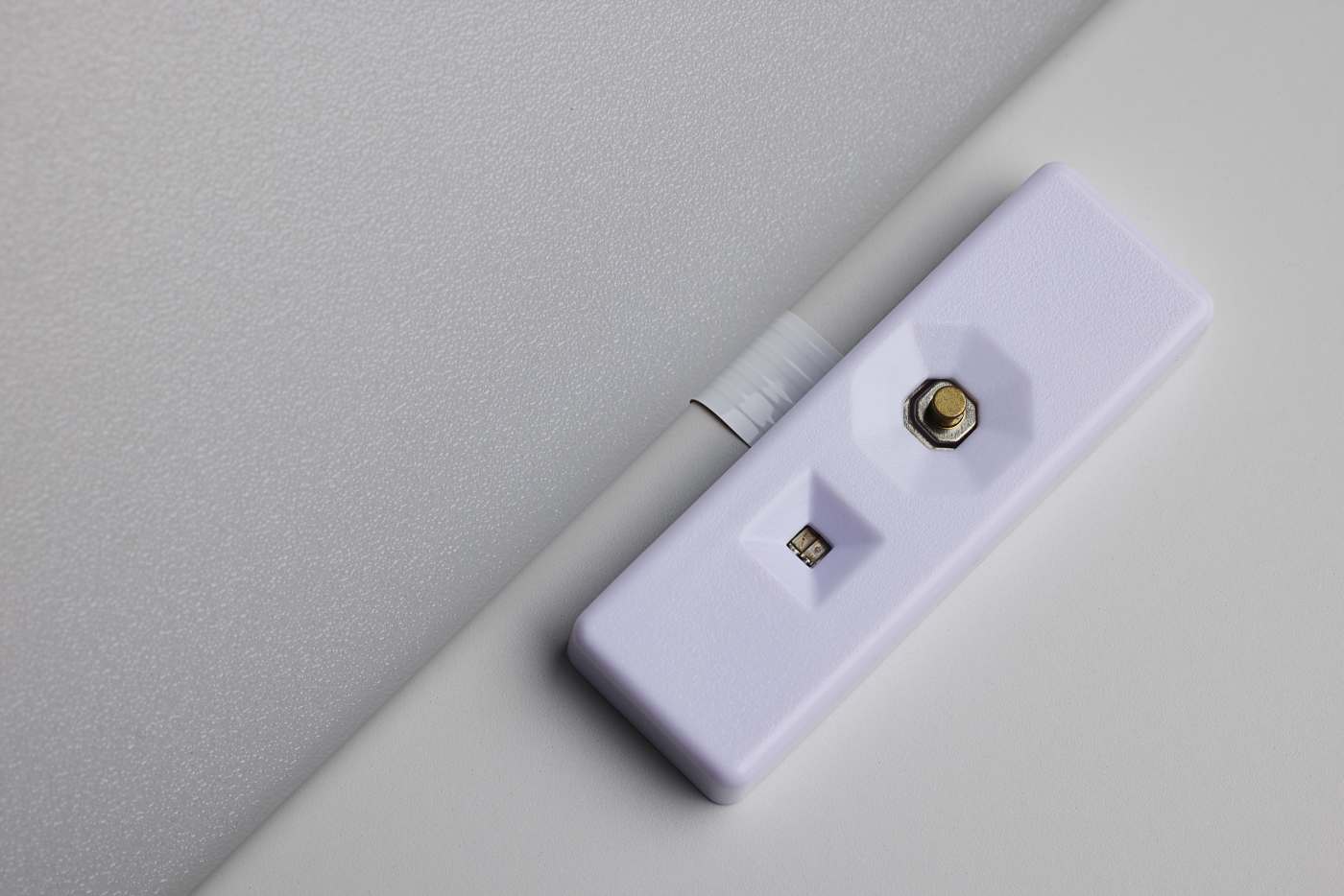 2X4 EM SINGLE BASKET TROFFER - 65-693