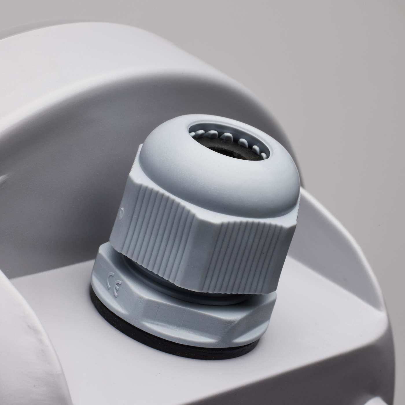 4' VAPOR PROOF W/EM & SENSOR - 65-839