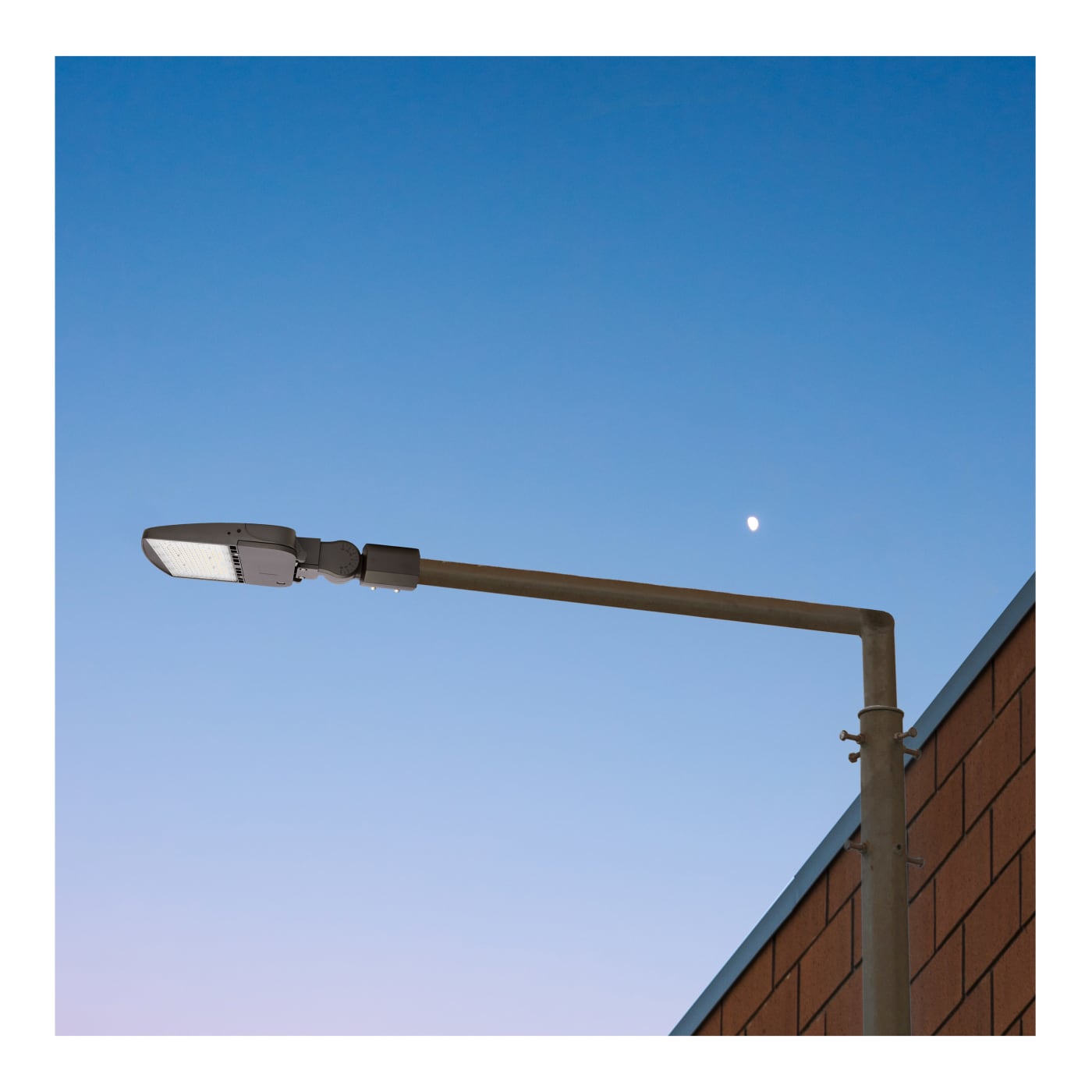 100W LED AREA LIGHT TYPE IV - 65-840-4