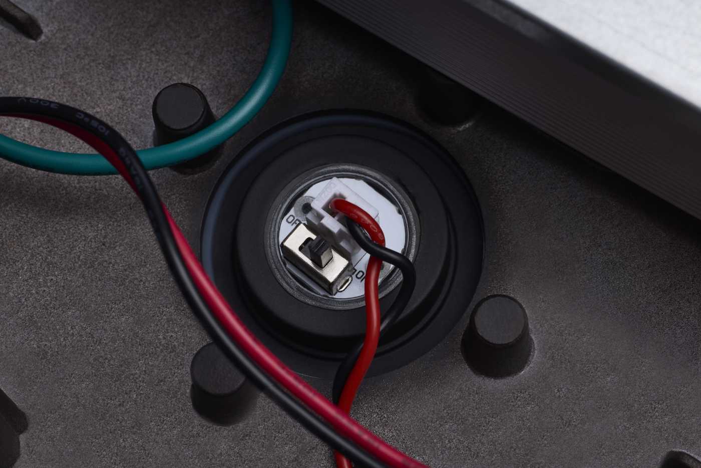 LED SM POST TOP W/PC 120-347V - 65-895