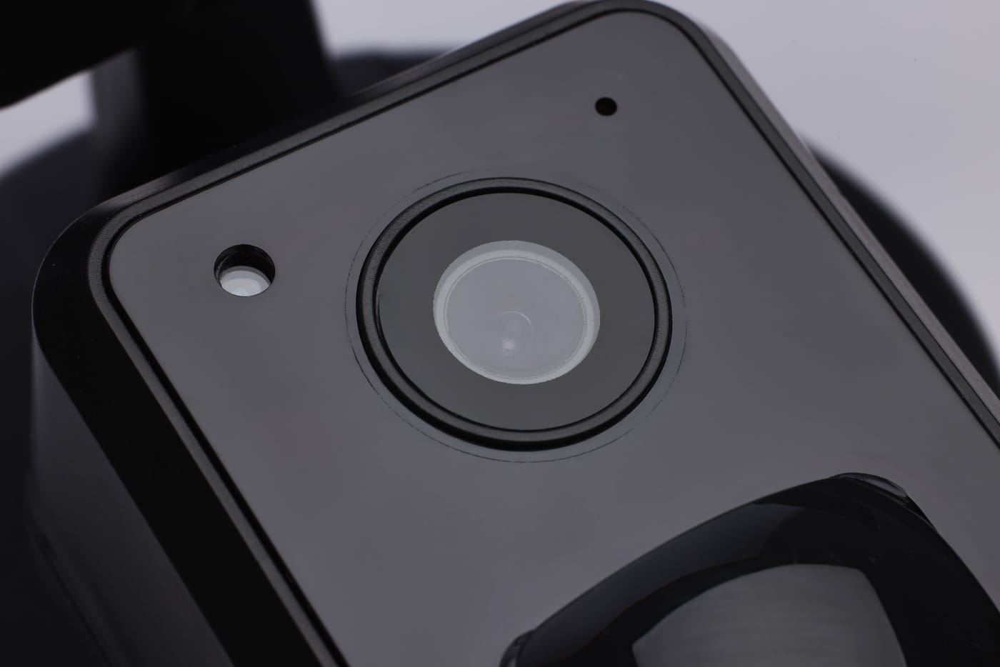 RECT SEC LGT W/ CAM-BLACK - 65-921