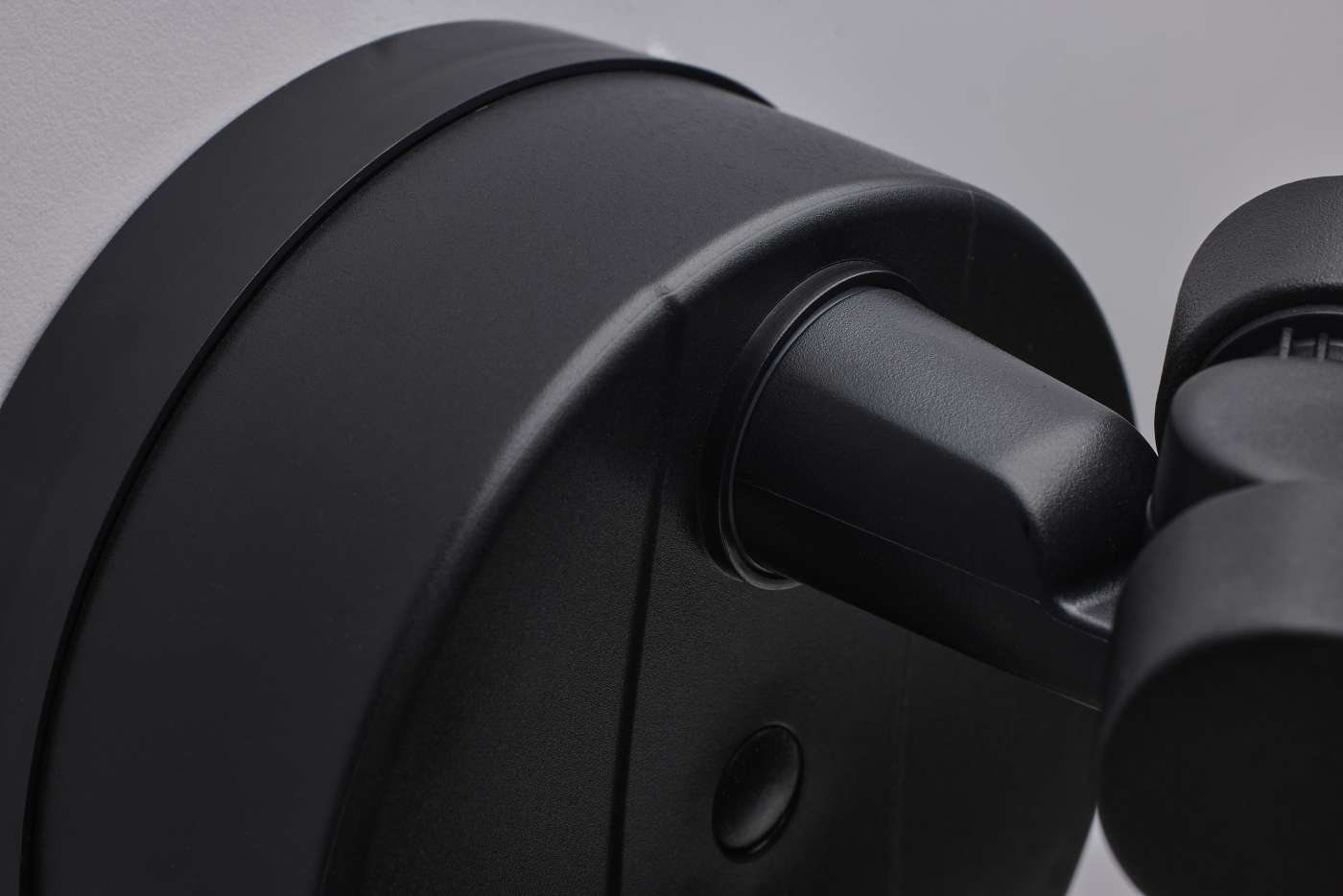 RECT SEC LGT W/ CAM-BLACK - 65-921