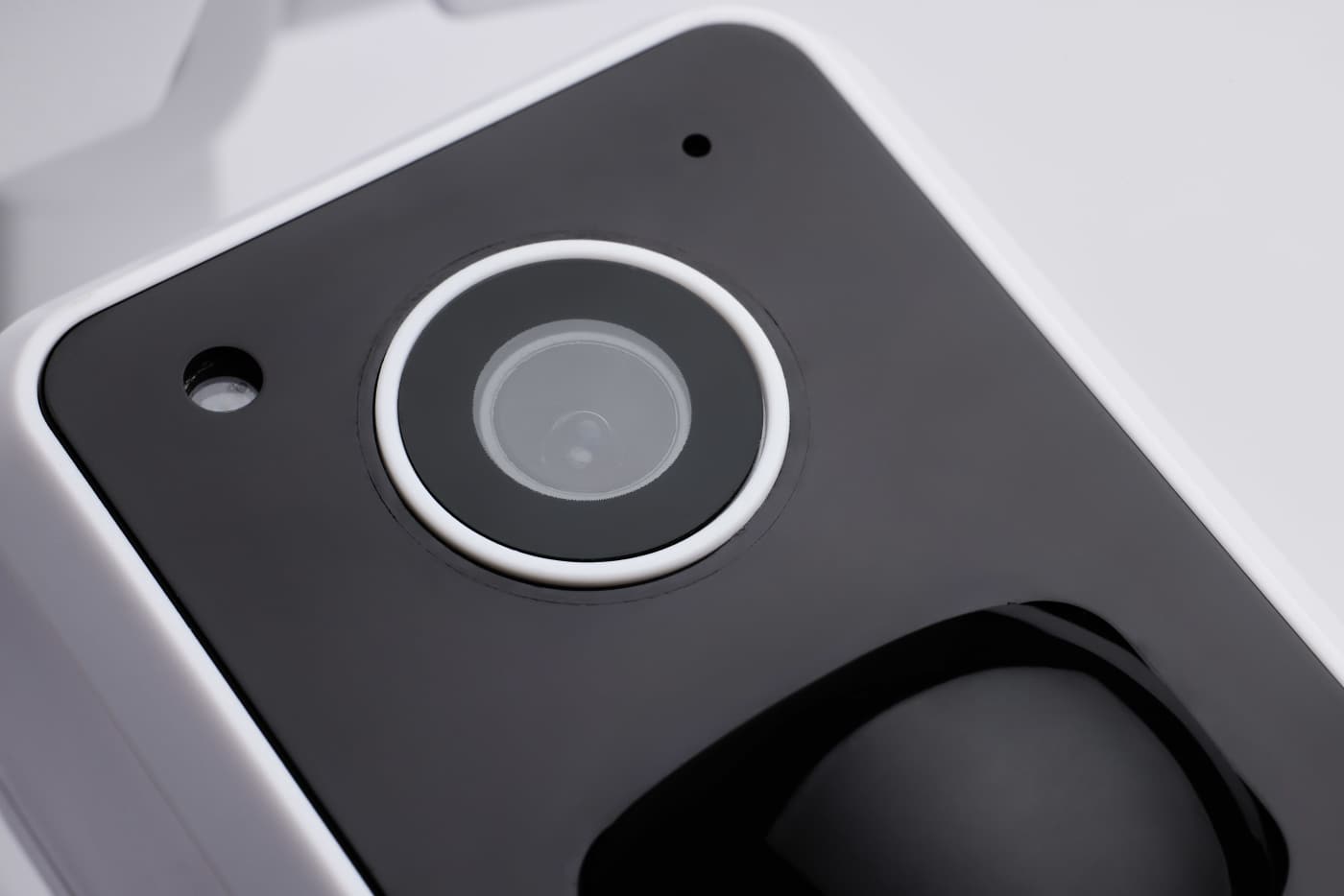 BULLET SEC LGT W/ CAM-WHI - 65-930