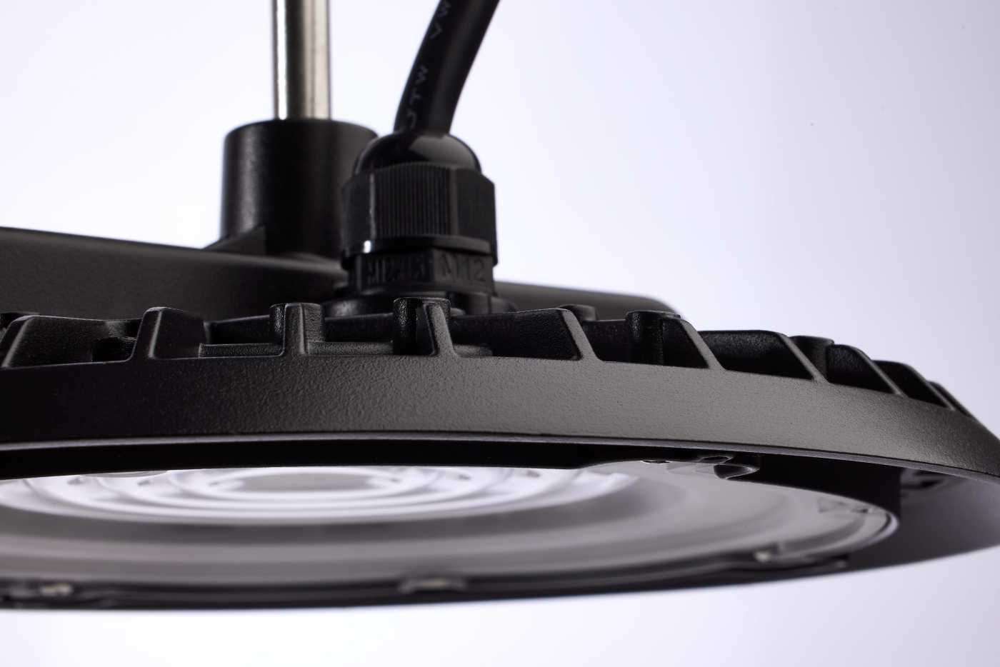 LED 60W UFO W/PLUG/120V - 65-960