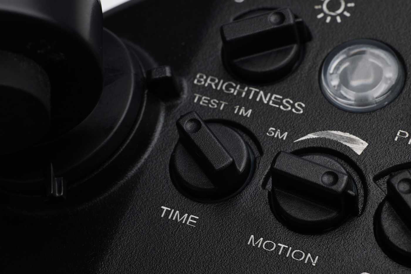 LED 2 HEAD SECURITY FLOOD - 65-998