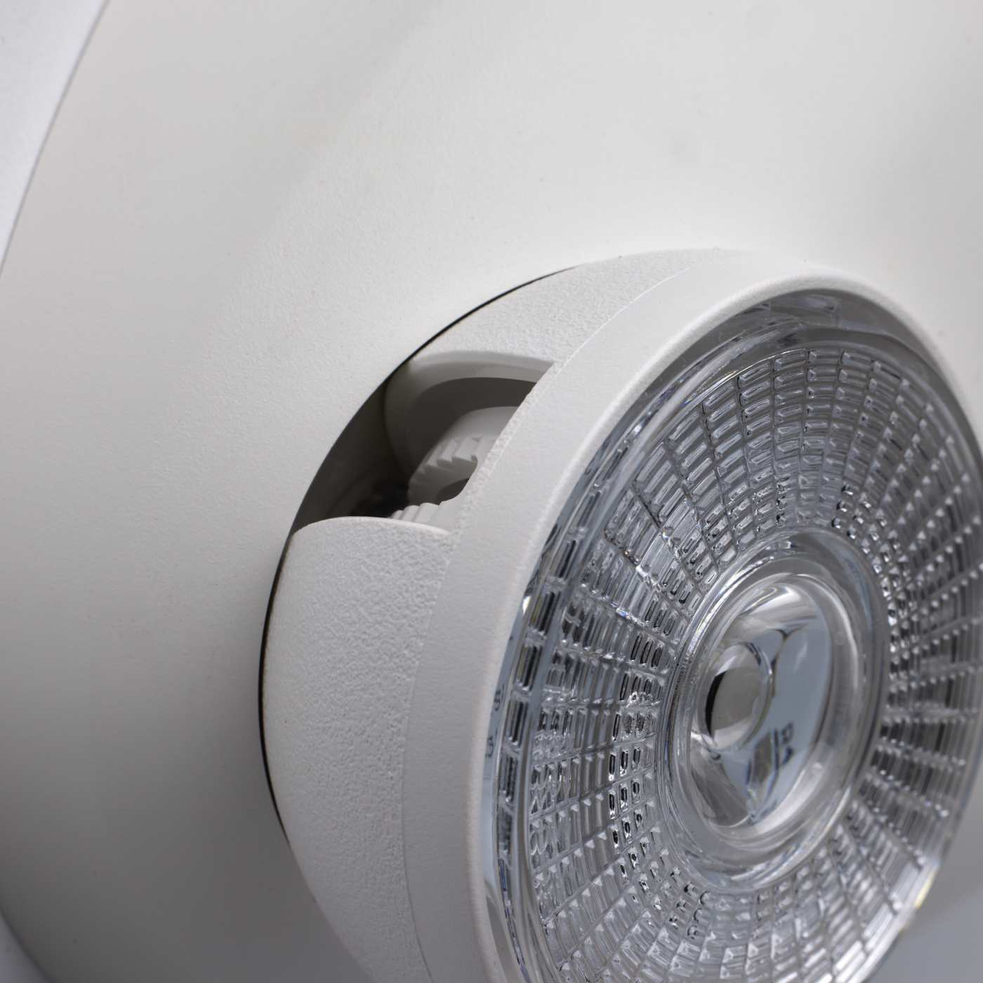 EMERG LIGHT DH - RC - 67-139