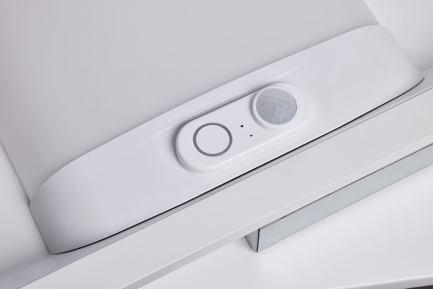 DOMINO 1X4 TROFFER - 68-113