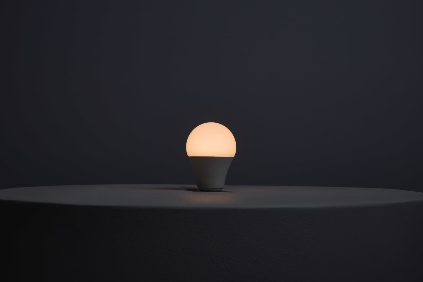 A19/10W/LED/RGBTW/SF - S11100