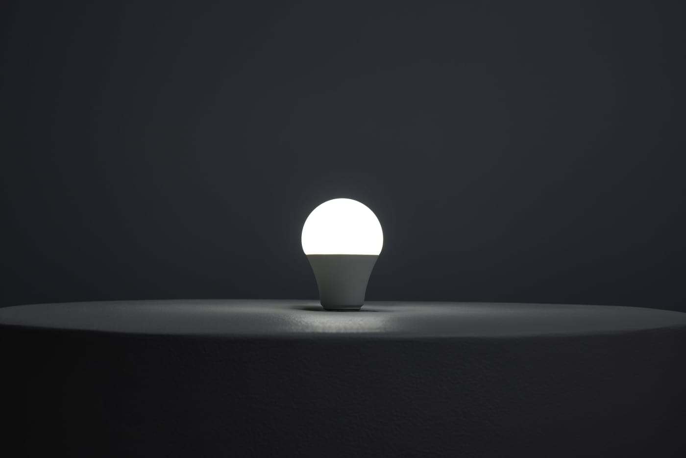 A19/10W/LED/RGBTW/SF - S11100