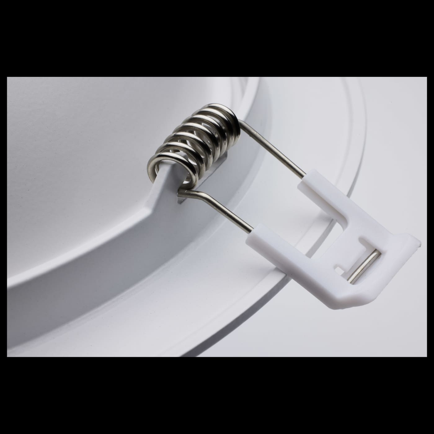 15WLED/GBL/6/RGBTW/WH - S11295R1