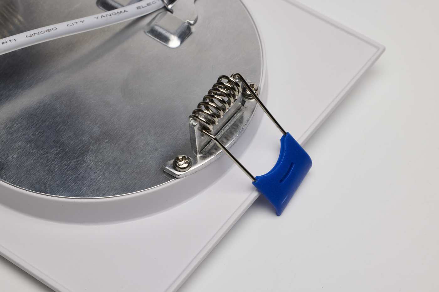 9WLED/DW/4/RGBTW/SQ/WH - S11561