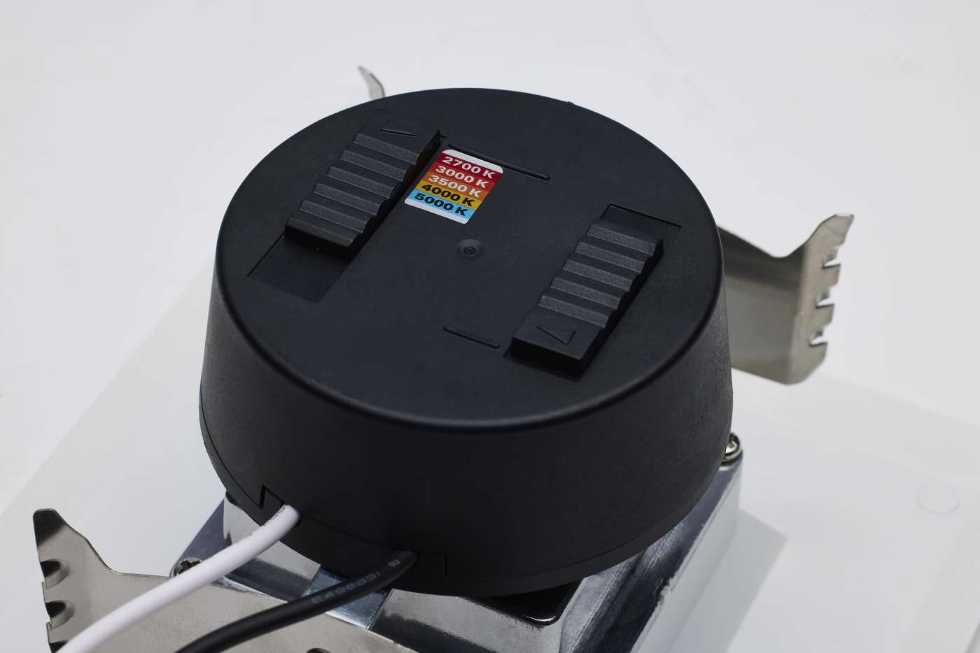 9.5WLED/DLR/4/WS/5CCT/SQ/DB - S11884