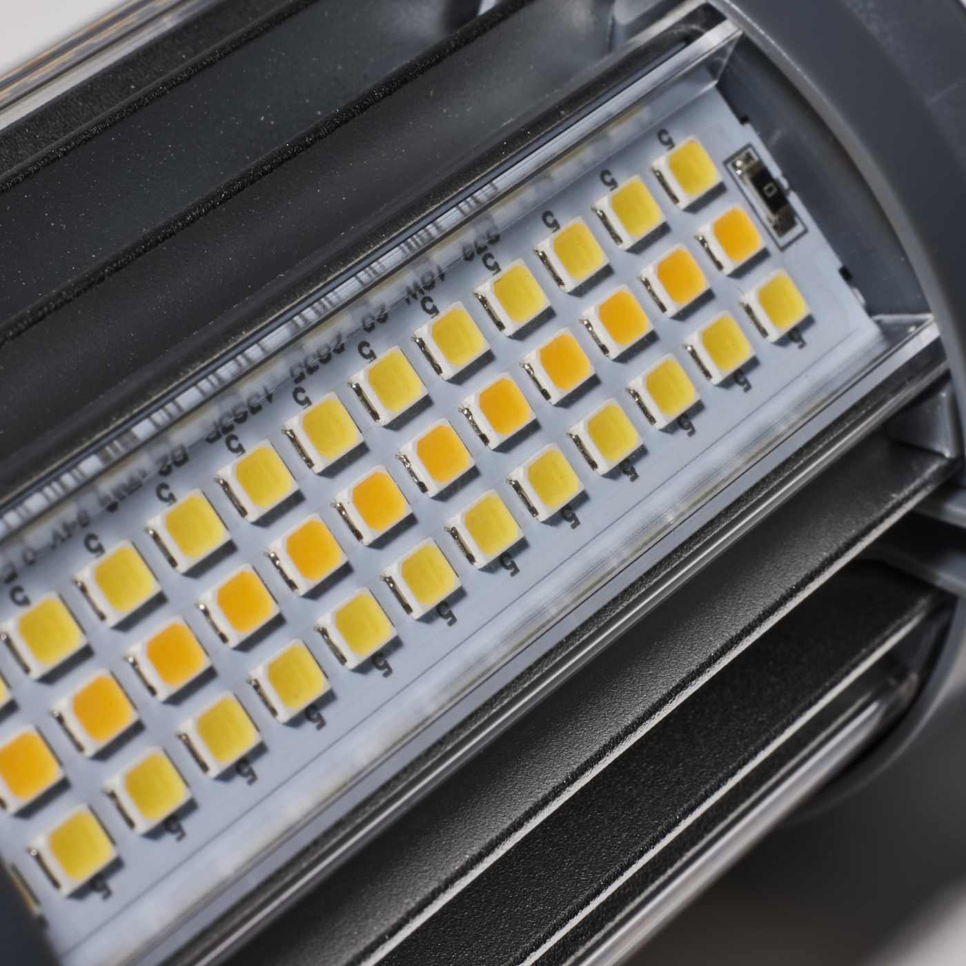 18W/LED/CCT/100-277V/E26 - S23146