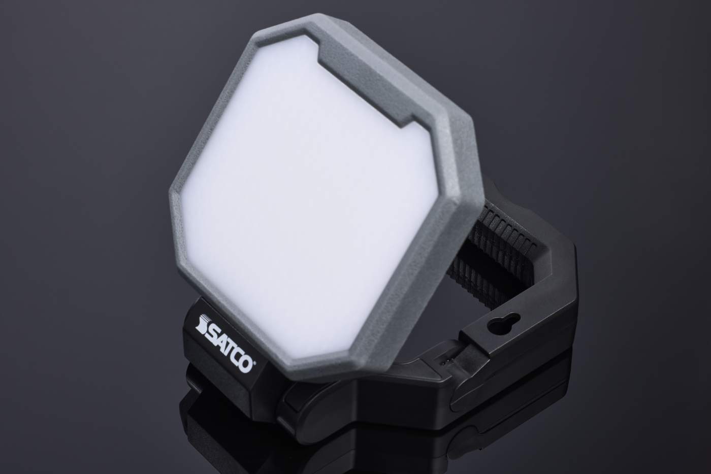 LED COMPACT WORK LIGHT - S30101