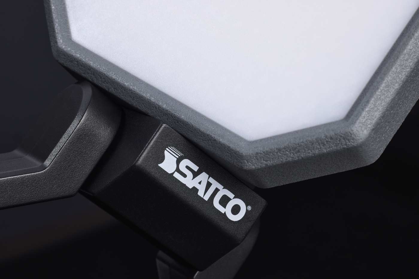 LED COMPACT WORK LIGHT - S30101