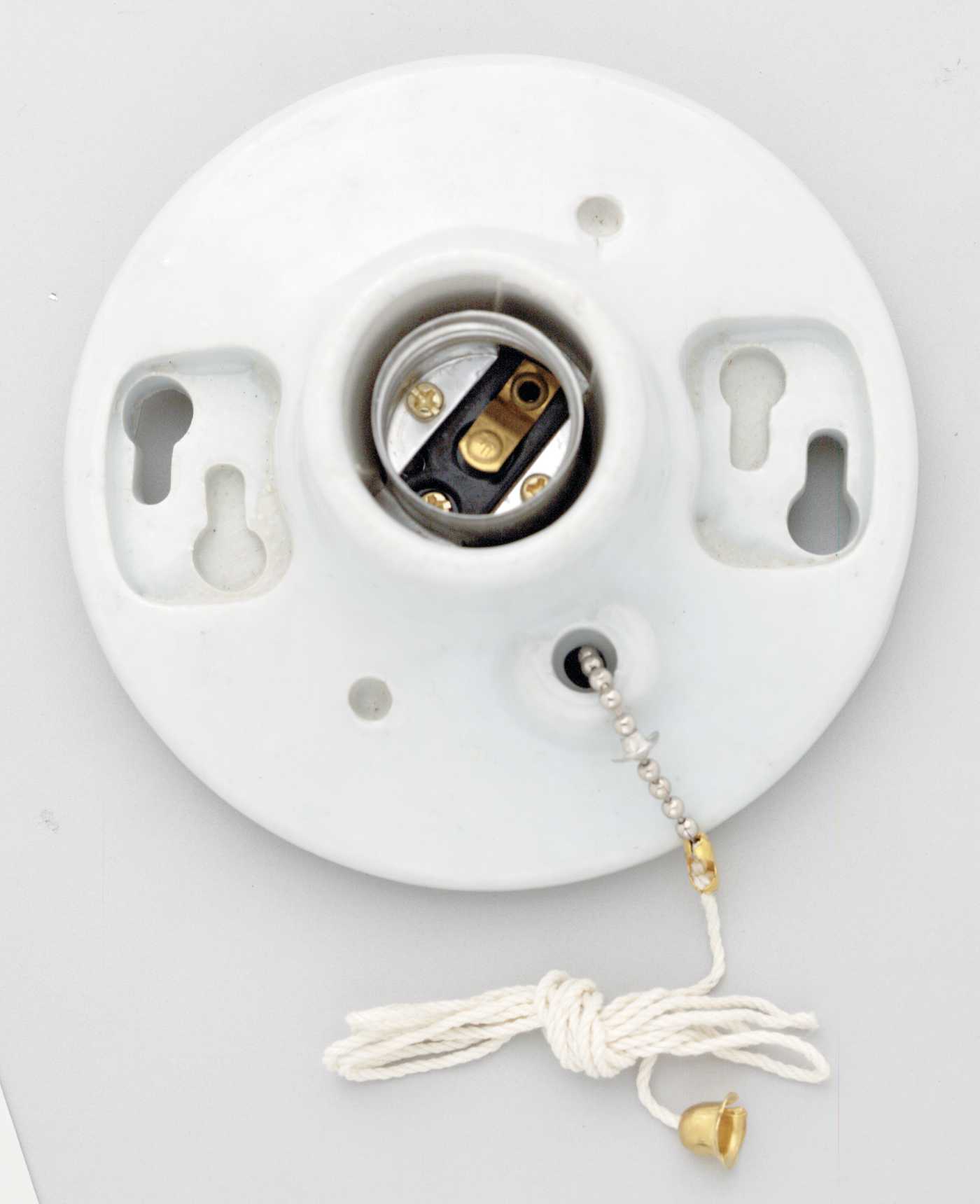 PULL CHAIN PORCELAIN LAMP HOLD - S70-591
