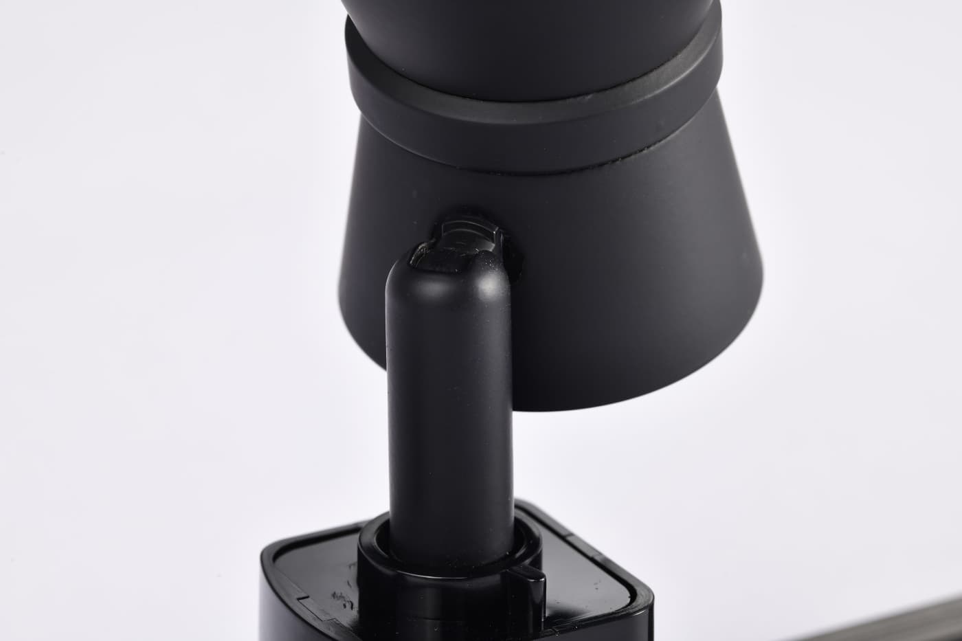 12W LED CINCH TRACK HEAD 24 - TH631