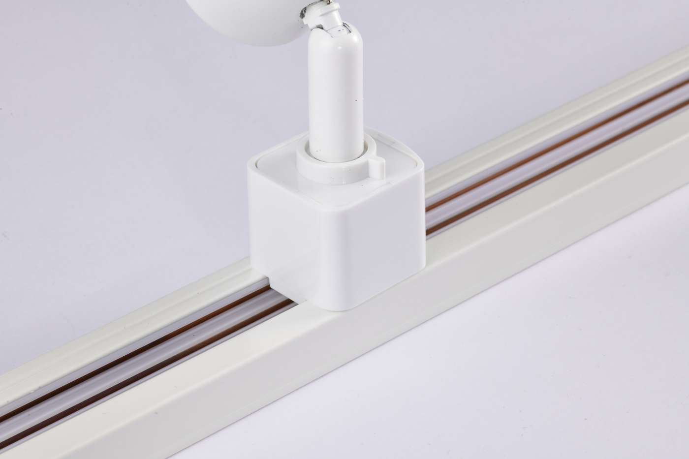 12W LED CINCH TRACK HEAD 24 - TH632