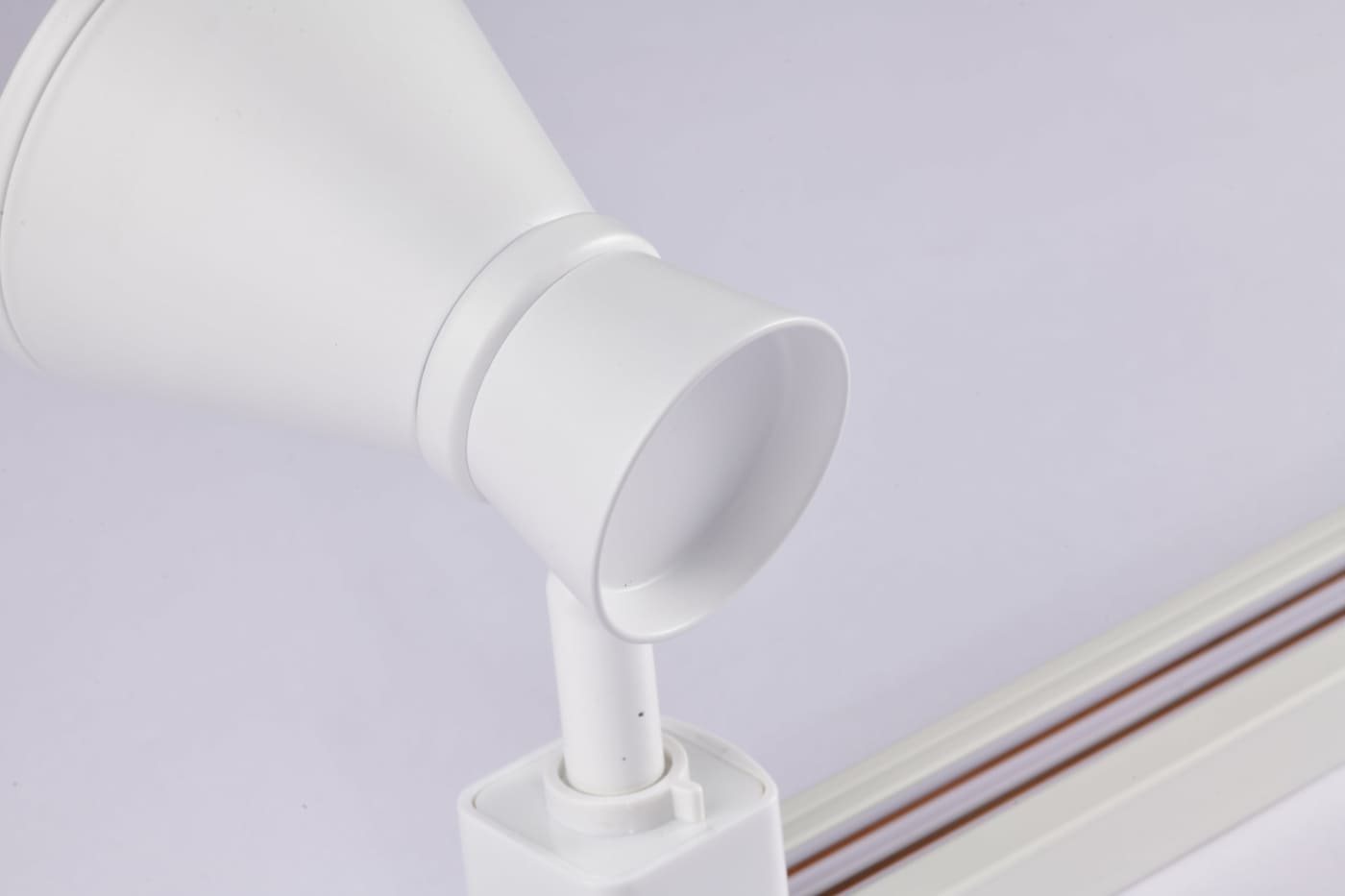 12W LED CINCH TRACK HEAD 24 - TH632