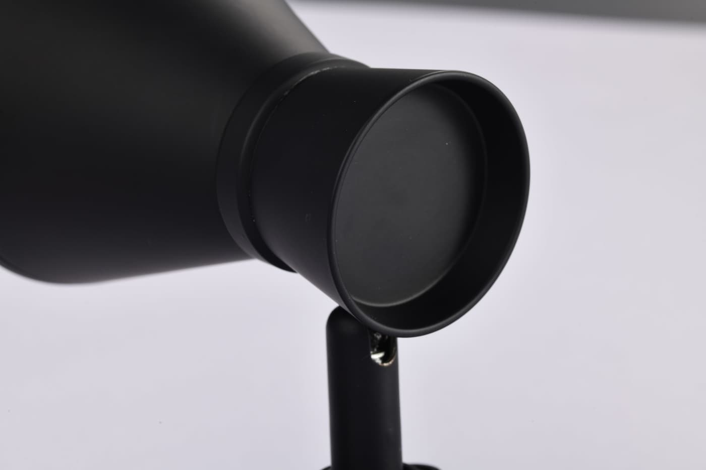 12W LED CINCH TRACK HEAD 36 - TH641