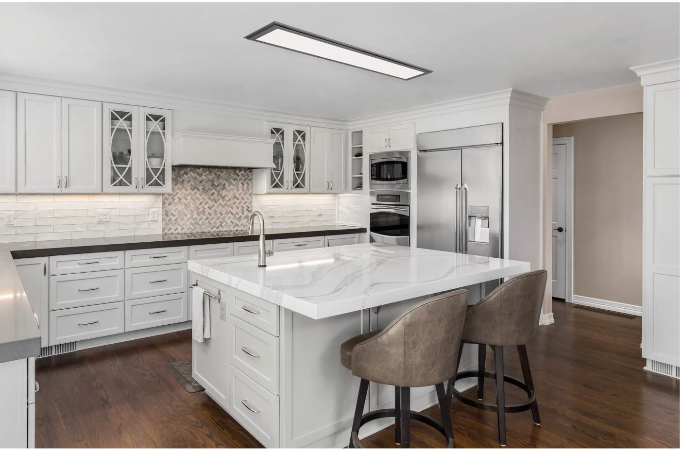 30W/LED/7"X38"/FLUSH/3K/GM - 62-1176