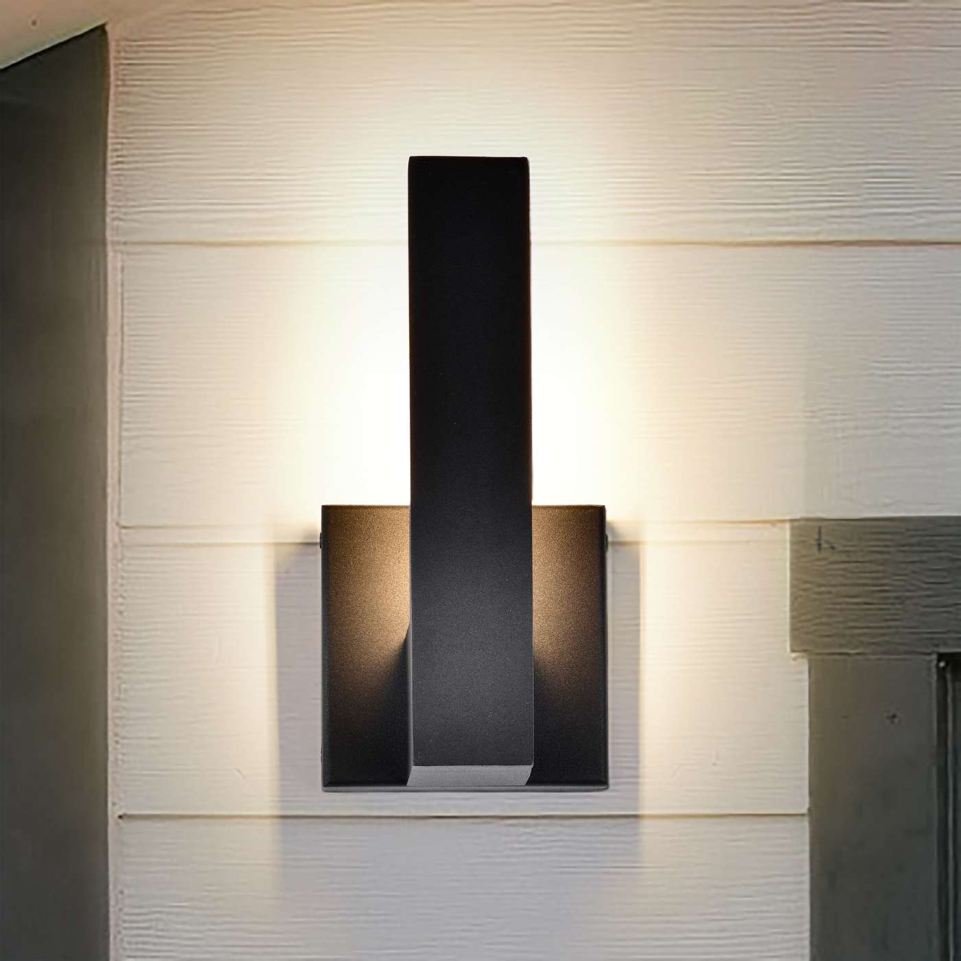 RAVEN 10" LED OUTDOOR SCONCE - 62-1425