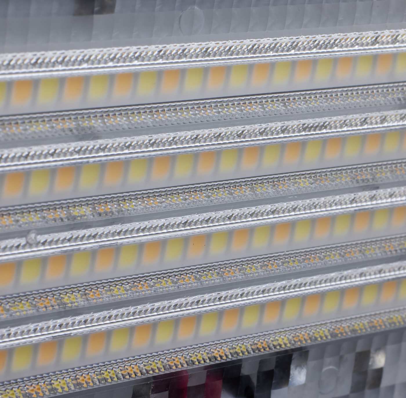 28W ADJUSTABLE WALL PACK - 65-677