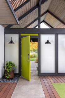 NEWBRIDGE 1LT LG OUTDOOR WALL - 60-7002